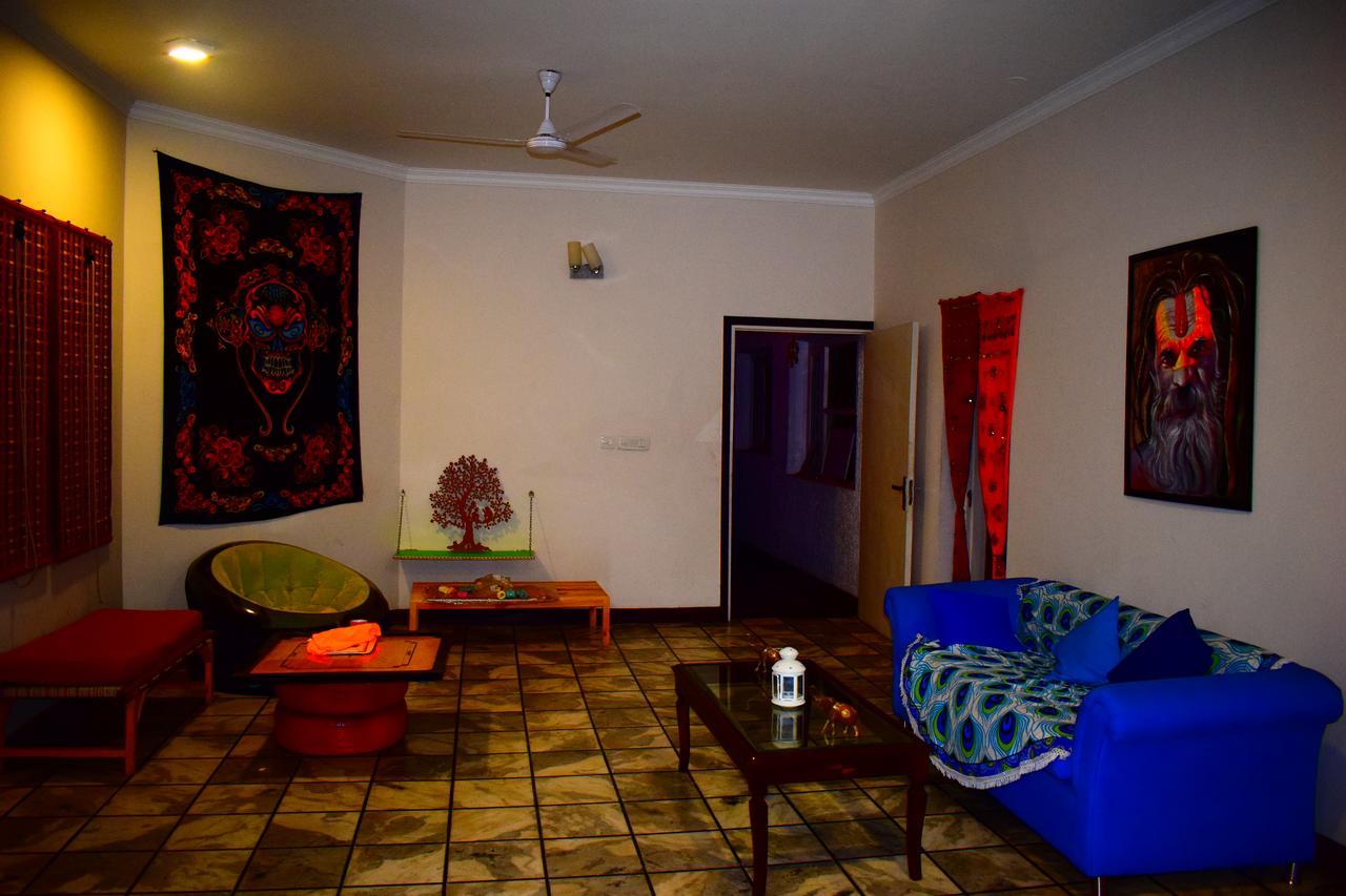 نيودلهي Roots Hostel المظهر الخارجي الصورة