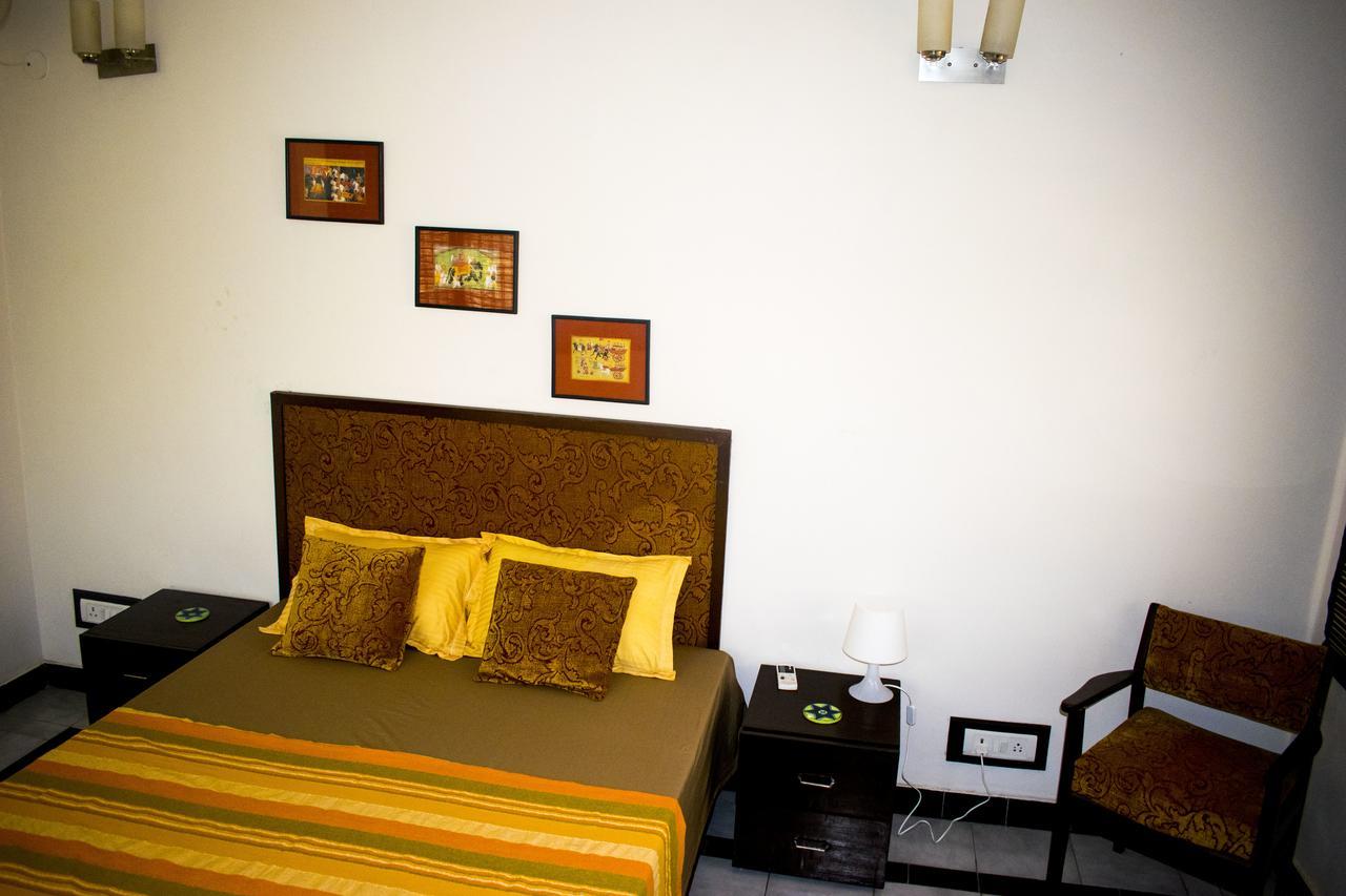 نيودلهي Roots Hostel المظهر الخارجي الصورة