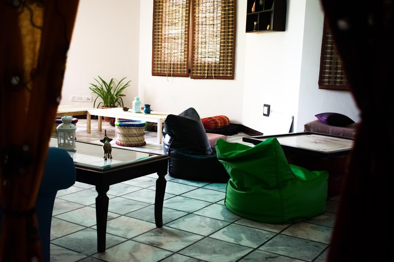 نيودلهي Roots Hostel المظهر الخارجي الصورة