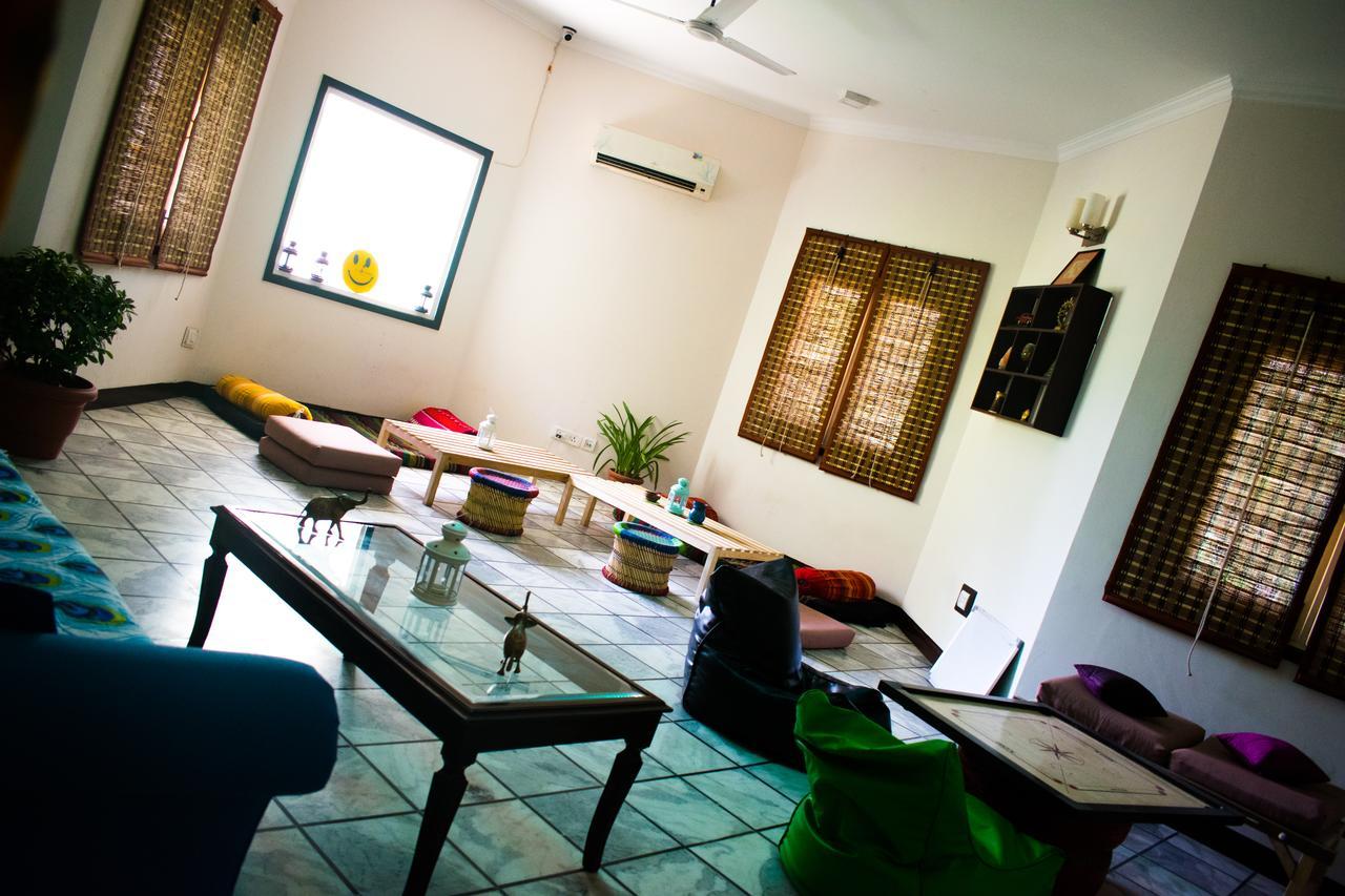 نيودلهي Roots Hostel المظهر الخارجي الصورة
